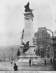 Denkmal für Leon Gambetta, Cour Napoleon, Louvre, 1888